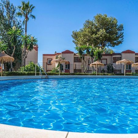 2 Bedroom Amazing Apartment In Mijas Exterior foto