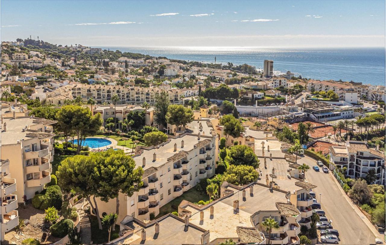 2 Bedroom Amazing Apartment In Mijas Exterior foto