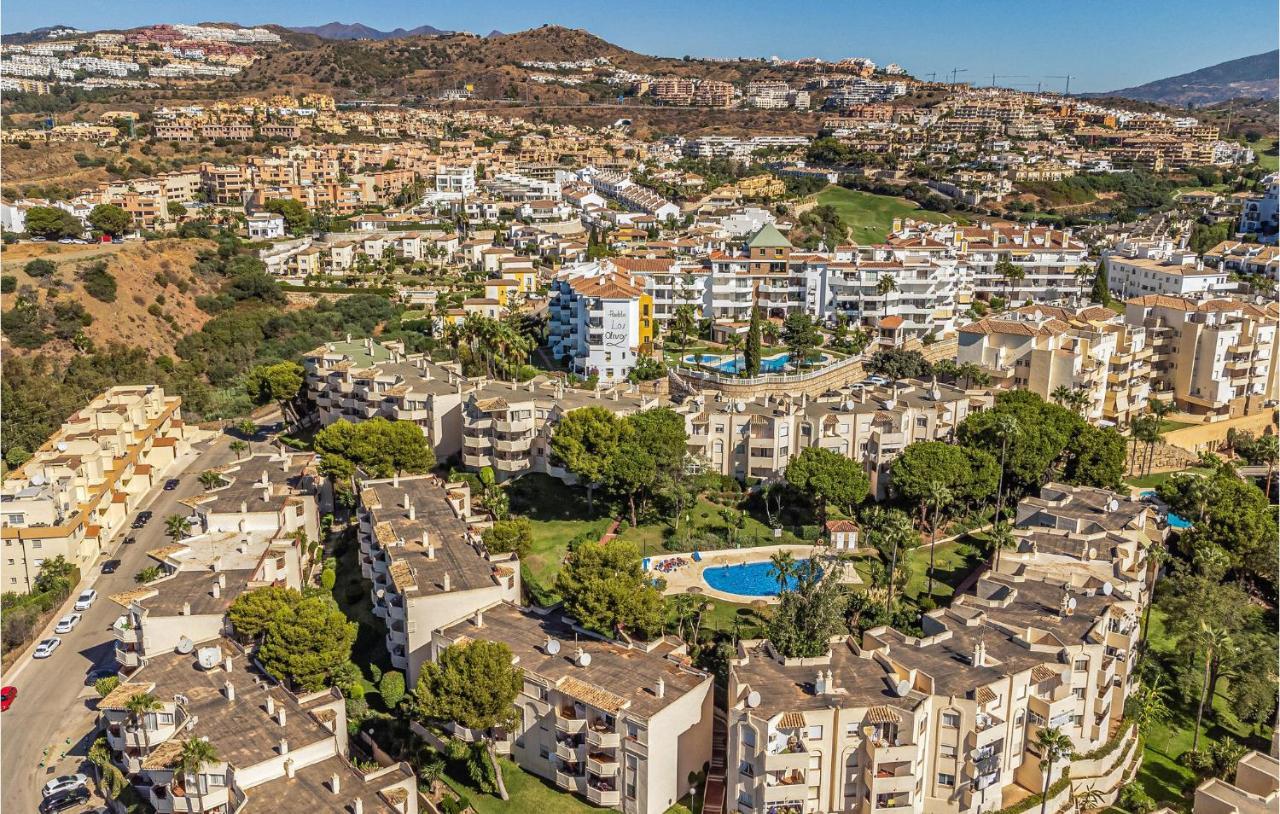 2 Bedroom Amazing Apartment In Mijas Exterior foto